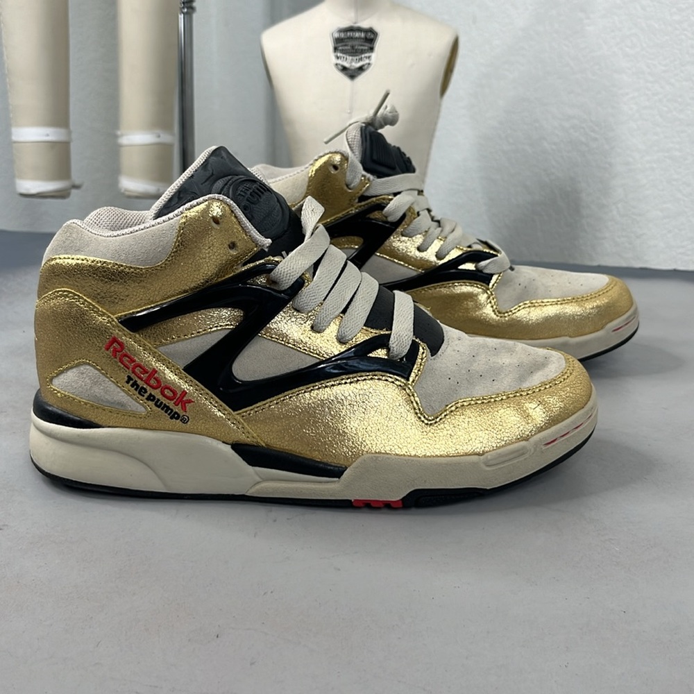 175015 Reebok Pump Omni Lite Metallic Gold Hi Tops Limited Edition M7 W9